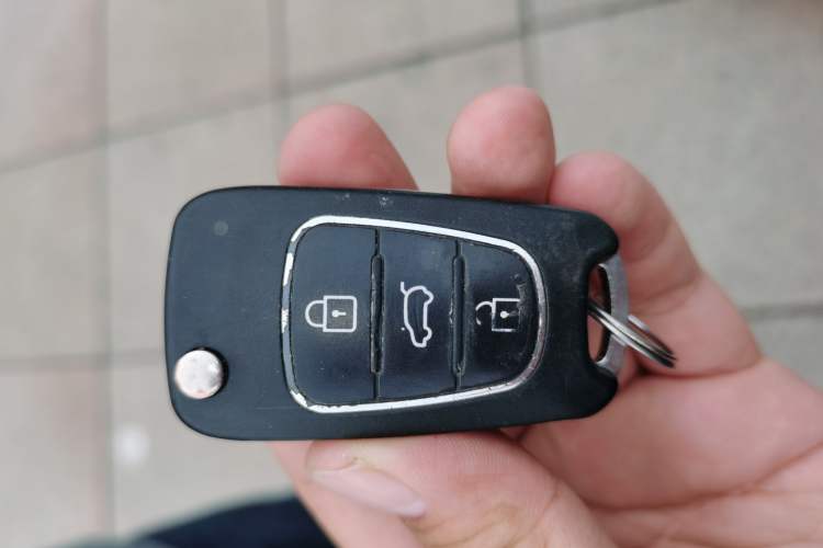 Used Toyota YARiS L Zhi Xiang 2019 1.5E CVT Dynamic Edition China VI compliant Vehicle Key