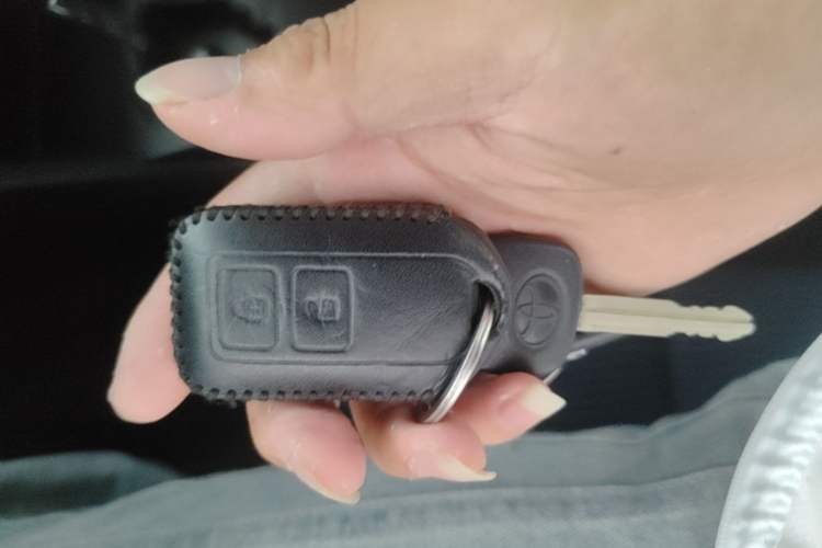 Used Toyota YARiS L Zhi Xiang 2019 1.5E CVT Dynamic Edition China VI compliant Vehicle Key