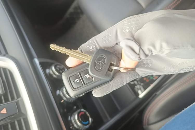 Used Toyota YARiS L Zhi Xiang 2019 1.5E CVT Dynamic Edition China VI compliant Vehicle Key