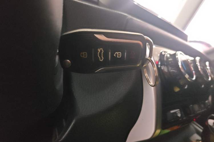 Used Toyota YARiS L Zhi Xiang 2019 1.5E CVT Dynamic Edition China VI compliant Vehicle Key