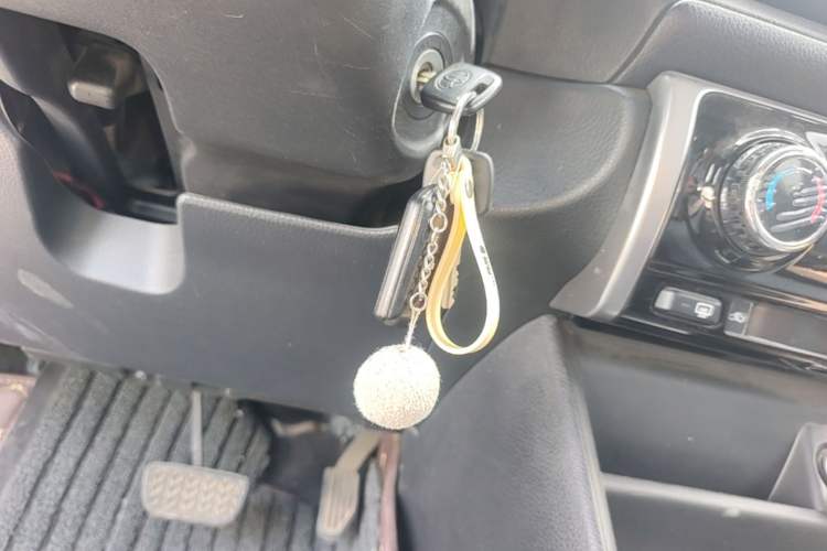 Used Toyota YARiS L Zhi Xiang 2019 1.5E CVT Dynamic Edition China VI compliant Vehicle Key