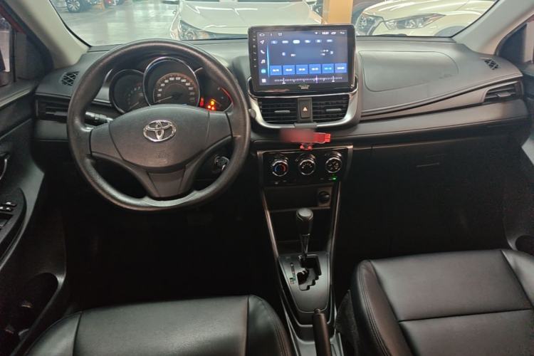 Used Toyota YARiS L Zhi Xiang 2020 1.5L CVT Leading Edition Center Console