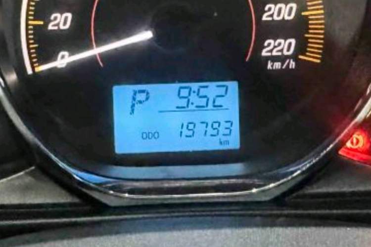 Used Toyota YARiS L Zhi Xiang 2020 1.5L CVT Leading Edition Odometer Close Up