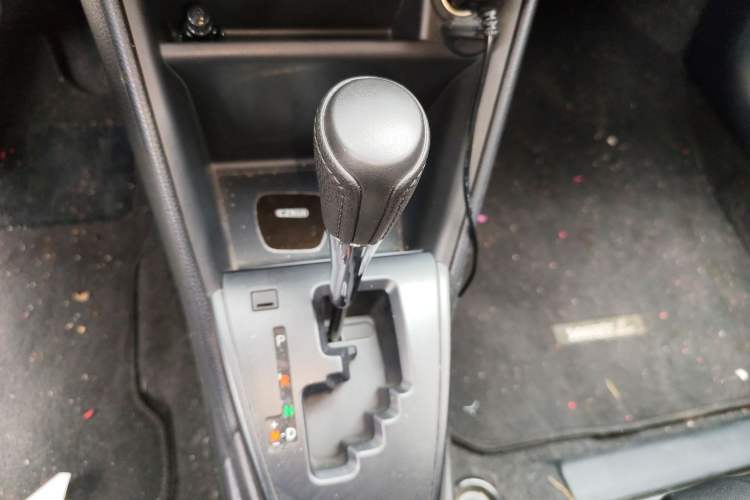 Used Toyota YARiS L Zhi Xiang 2020 1.5L CVT Leading Edition Gear Lever