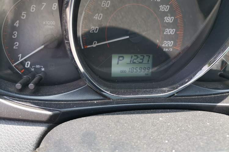 Used Toyota YARiS L Zhi Xiang 2020 1.5L CVT Leading Edition Odometer Close Up