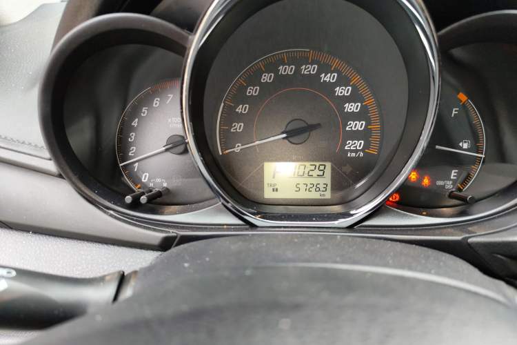 Used Toyota YARiS L Zhi Xiang 2020 1.5L CVT Leading Edition Odometer Close Up