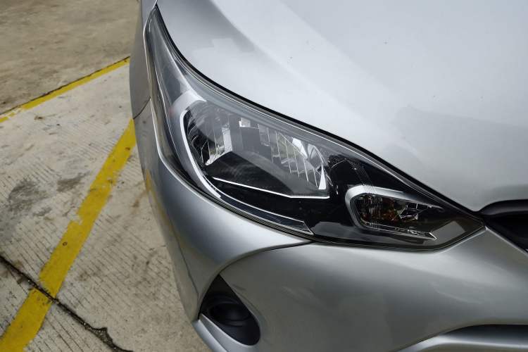 Used Toyota YARiS L Zhi Xiang 2020 1.5L CVT Leading Edition Right Front Headlight