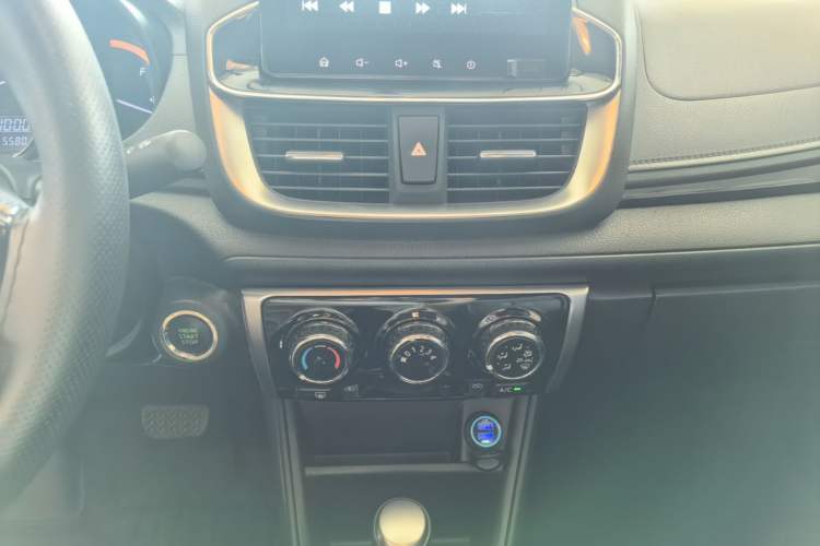 Used Toyota YARiS L Zhi Xiang 2020 1.5L CVT Luxury Edition Audio And AC Panel