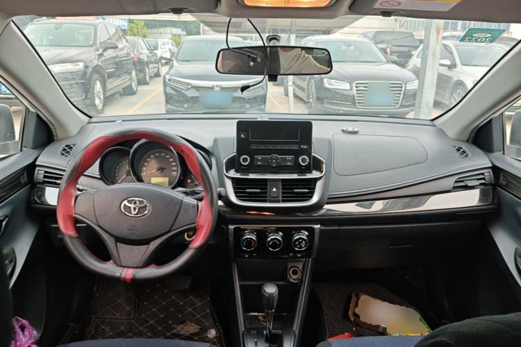 Used Toyota YARiS L Zhi Xiang 2020 1.5L CVT Leading Edition Center Console