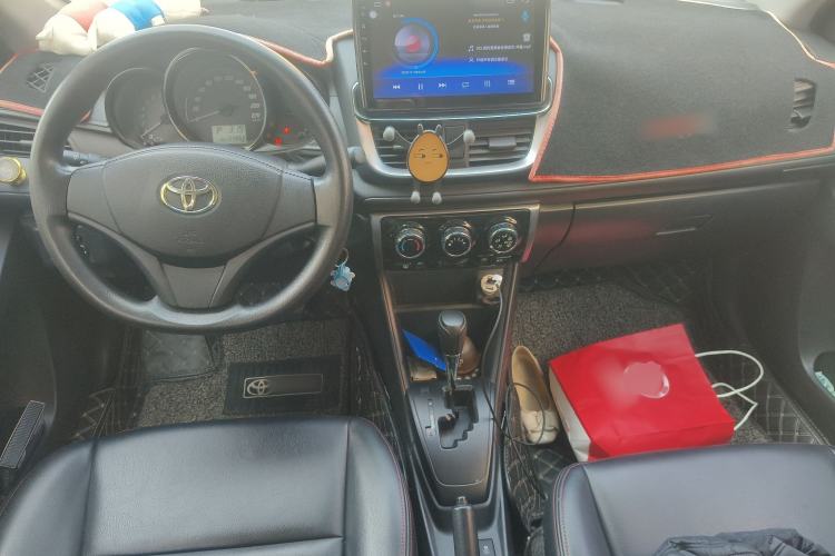 Used Toyota YARiS L Zhi Xiang 2020 1.5L CVT Leading Edition Center Console