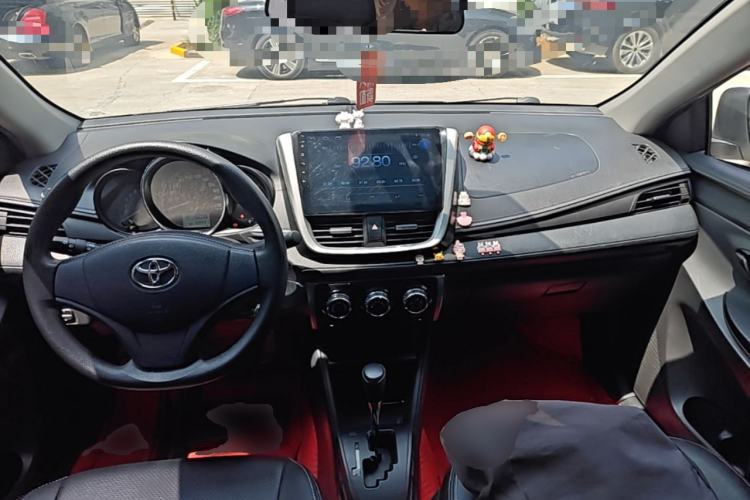 Used Toyota YARiS L Zhi Xiang 2020 1.5L CVT Leading Edition Center Console