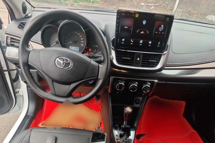 Used Toyota YARiS L Zhi Xiang 2020 1.5L CVT Leading Edition Center Console