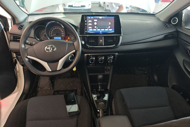 Used Toyota YARiS L Zhi Xiang 2020 1.5L CVT Leading Edition Center Console
