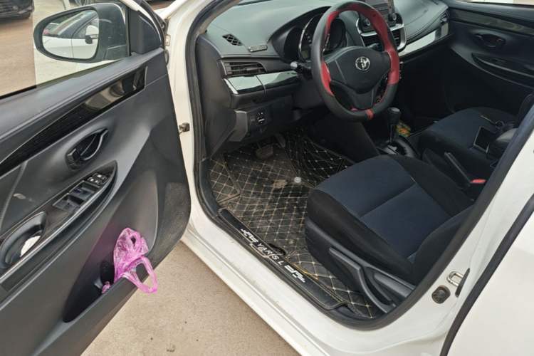 Used Toyota YARiS L Zhi Xiang 2020 1.5L CVT Leading Edition Driver Seat