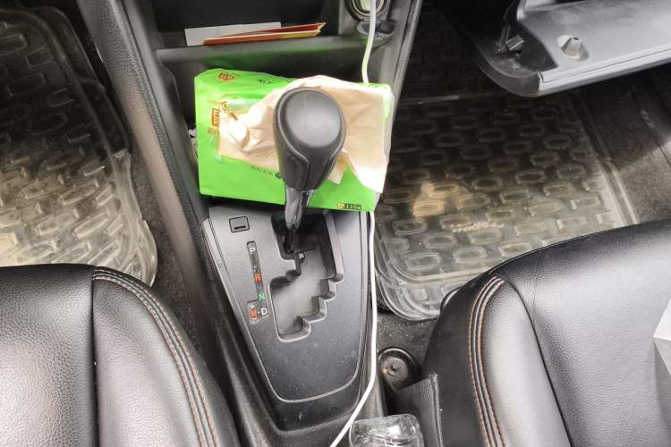 Used Toyota YARiS L Zhi Xiang 2020 1.5L CVT Leading Edition Gear Lever
