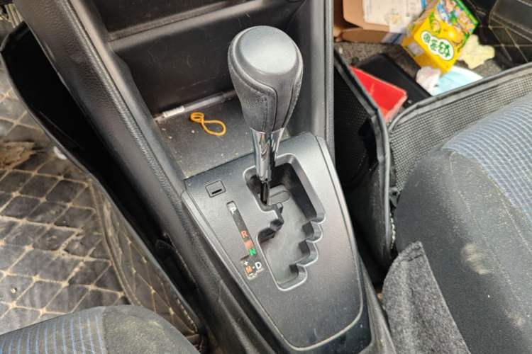 Used Toyota YARiS L Zhi Xiang 2020 1.5L CVT Leading Edition Gear Lever