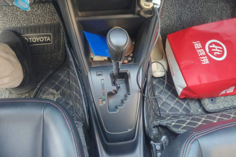 Used Toyota YARiS L Zhi Xiang 2020 1.5L CVT Leading Edition Gear Lever