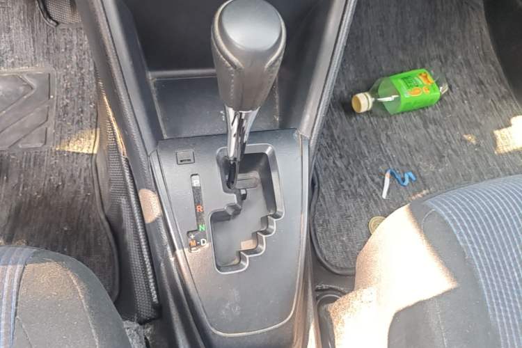 Used Toyota YARiS L Zhi Xiang 2020 1.5L CVT Leading Edition Gear Lever