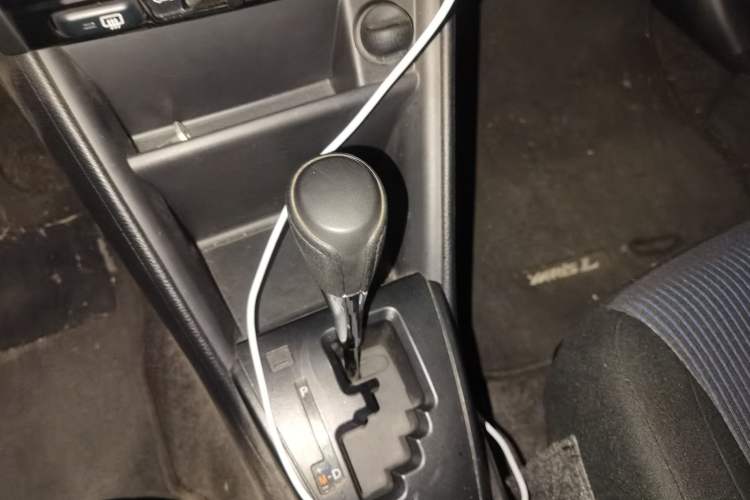 Used Toyota YARiS L Zhi Xiang 2020 1.5L CVT Leading Edition Gear Lever