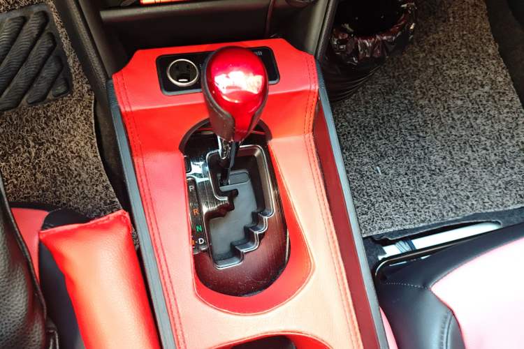 Used Toyota YARiS L Zhi Xiang 2020 1.5L CVT Leading Edition Gear Lever