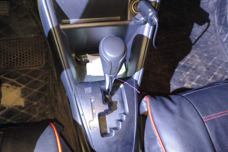 Used Toyota YARiS L Zhi Xiang 2020 1.5L CVT Leading Edition Gear Lever