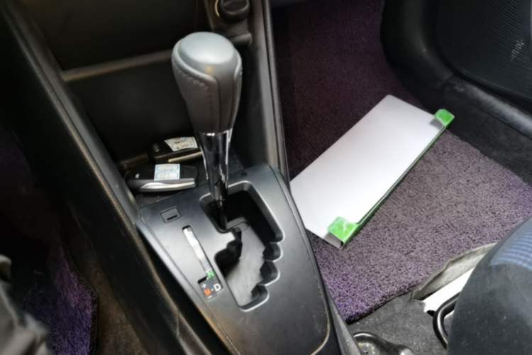 Used Toyota YARiS L Zhi Xiang 2020 1.5L CVT Leading Edition Gear Lever