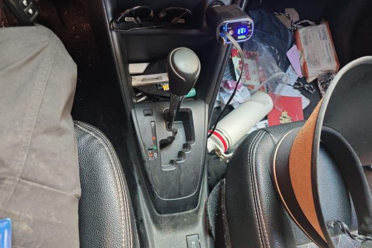 Used Toyota YARiS L Zhi Xiang 2020 1.5L CVT Leading Edition Gear Lever