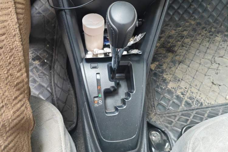 Used Toyota YARiS L Zhi Xiang 2020 1.5L CVT Leading Edition Gear Lever