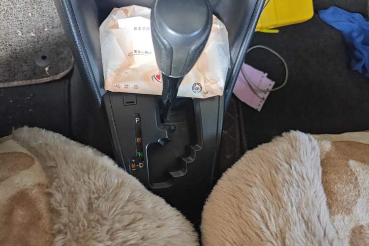 Used Toyota YARiS L Zhi Xiang 2020 1.5L CVT Leading Edition Gear Lever