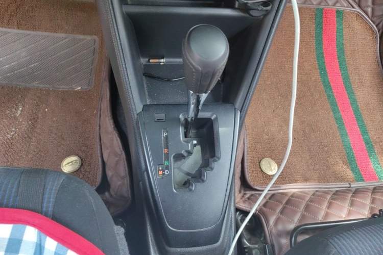 Used Toyota YARiS L Zhi Xiang 2020 1.5L CVT Leading Edition Gear Lever