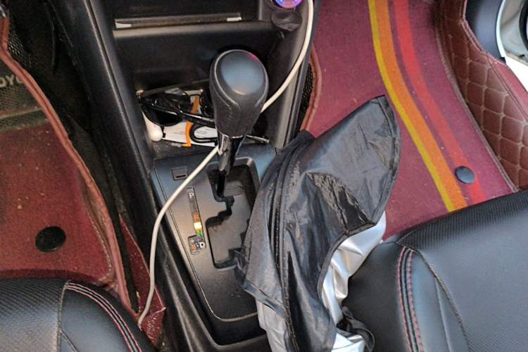 Used Toyota YARiS L Zhi Xiang 2020 1.5L CVT Leading Edition Gear Lever