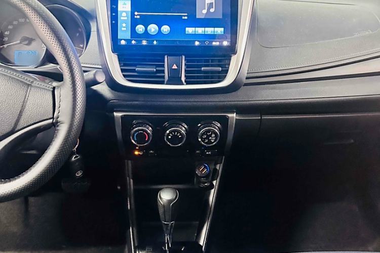 Used Toyota YARiS L Zhi Xiang 2020 1.5L CVT Leading Edition Interior 3