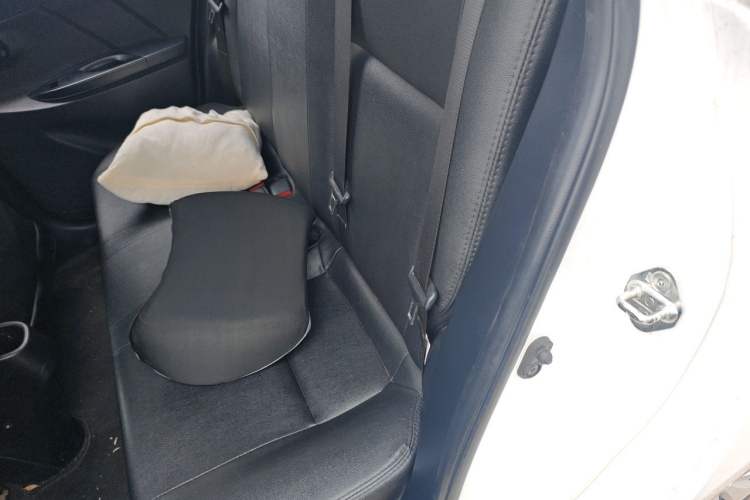 Used Toyota YARiS L Zhi Xiang 2020 1.5L CVT Leading Edition Interior 4