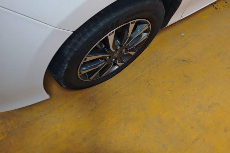 Used Toyota YARiS L Zhi Xiang 2020 1.5L CVT Tech Edition Left Front Wheel Hub