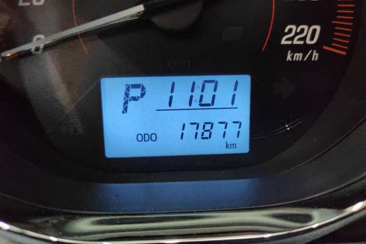 Used Toyota YARiS L Zhi Xiang 2020 1.5L CVT Leading Edition Odometer Close Up