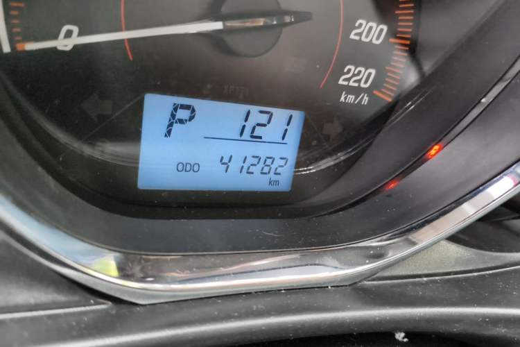 Used Toyota YARiS L Zhi Xiang 2020 1.5L CVT Leading Edition Odometer Close Up