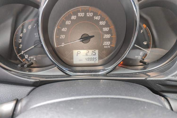 Used Toyota YARiS L Zhi Xiang 2020 1.5L CVT Leading Edition Odometer Close Up