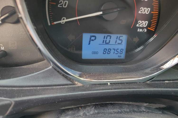 Used Toyota YARiS L Zhi Xiang 2020 1.5L CVT Leading Edition Odometer Close Up