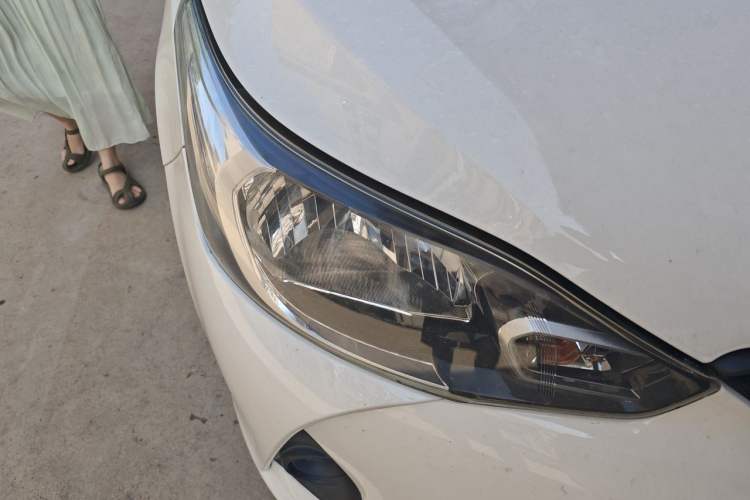 Used Toyota YARiS L Zhi Xiang 2020 1.5L CVT Leading Edition Right Front Headlight