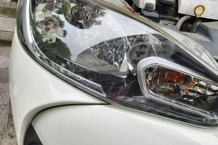 Used Toyota YARiS L Zhi Xiang 2020 1.5L CVT Leading Edition Right Front Headlight