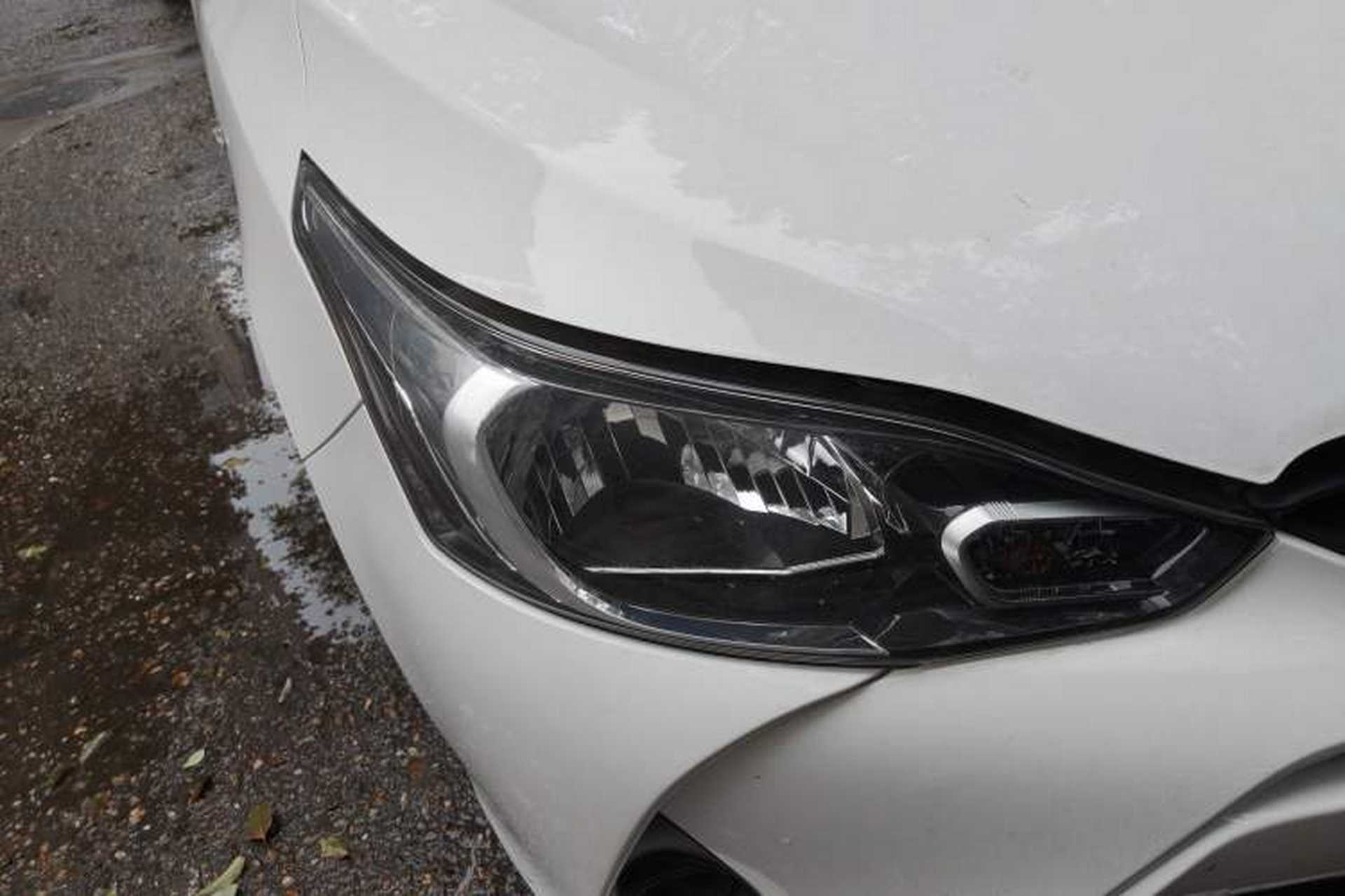 Used Toyota YARiS L Zhi Xiang 2020 1.5L CVT Leading Edition Right Front Headlight