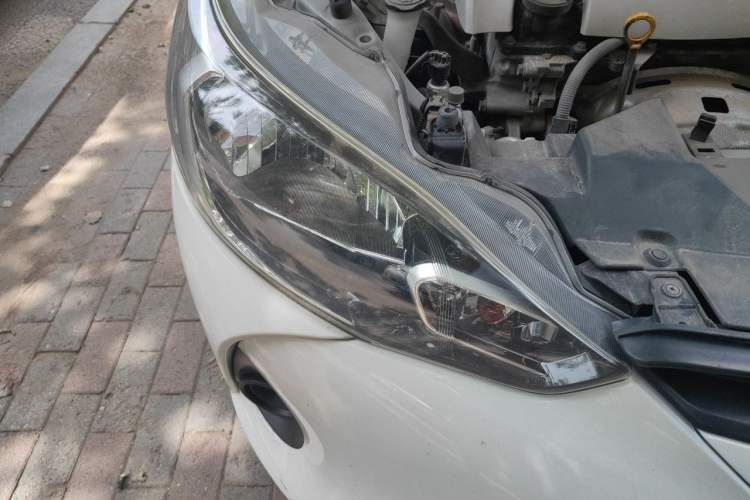 Used Toyota YARiS L Zhi Xiang 2020 1.5L CVT Leading Edition Right Front Headlight