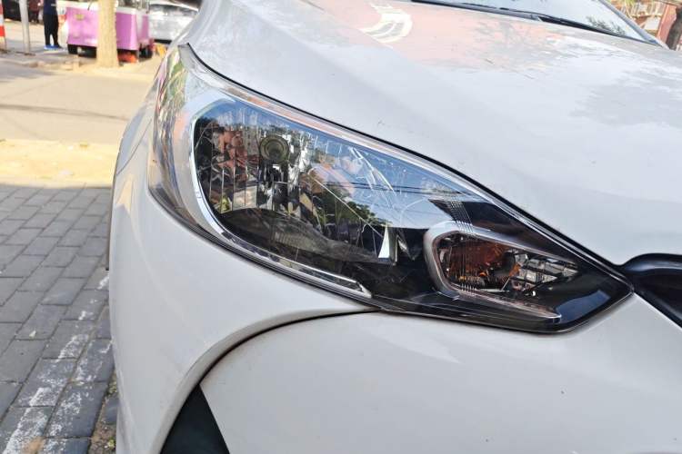 Used Toyota YARiS L Zhi Xiang 2020 1.5L CVT Leading Edition Right Front Headlight
