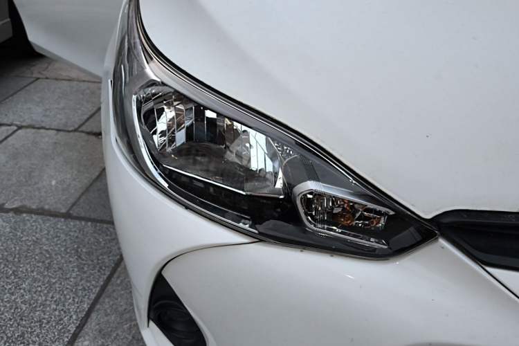 Used Toyota YARiS L Zhi Xiang 2020 1.5L CVT Leading Edition Right Front Headlight