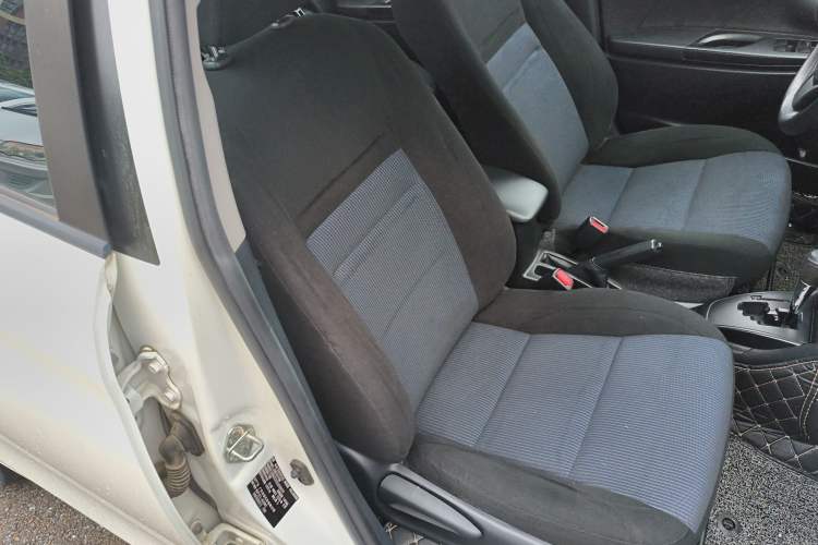 Used Toyota YARiS L Zhi Xiang 2020 1.5L CVT Leading Edition Right Front Seat