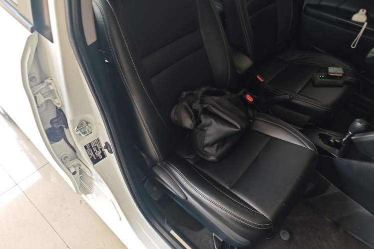 Used Toyota YARiS L Zhi Xiang 2020 1.5L CVT Leading Edition Right Front Seat
