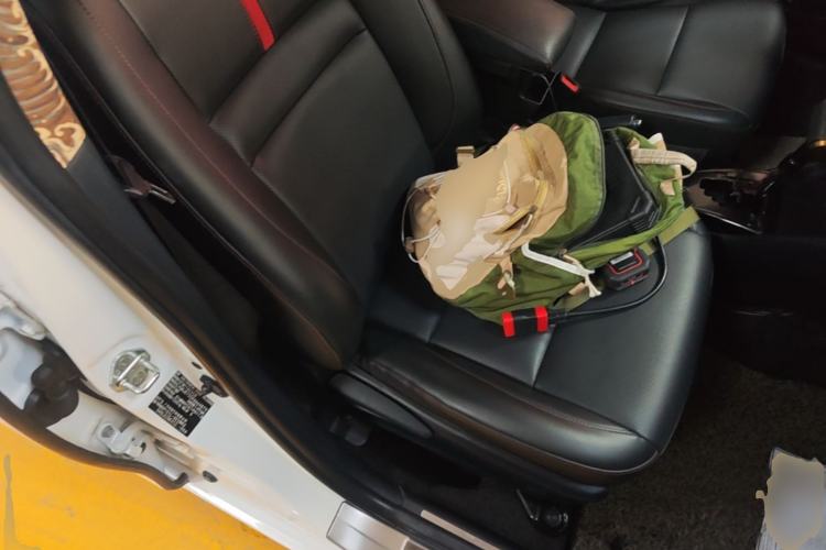 Used Toyota YARiS L Zhi Xiang 2020 1.5L CVT Tech Edition Right Front Seat