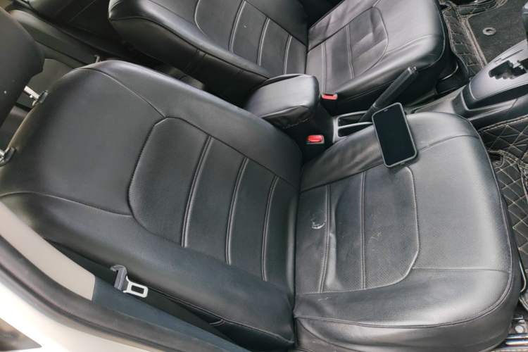 Used Toyota YARiS L Zhi Xiang 2020 1.5L CVT Leading Edition Right Front Seat