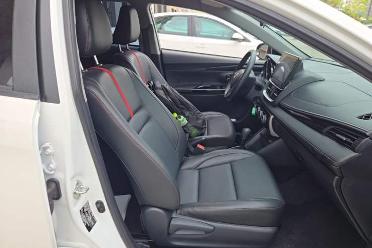 Used Toyota YARiS L Zhi Xiang 2020 1.5L CVT Luxury Edition Right Front Seat