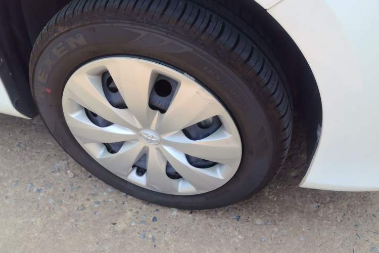 Used Toyota YARiS L Zhi Xiang 2020 1.5L CVT Leading Edition Right Front Wheel Hub